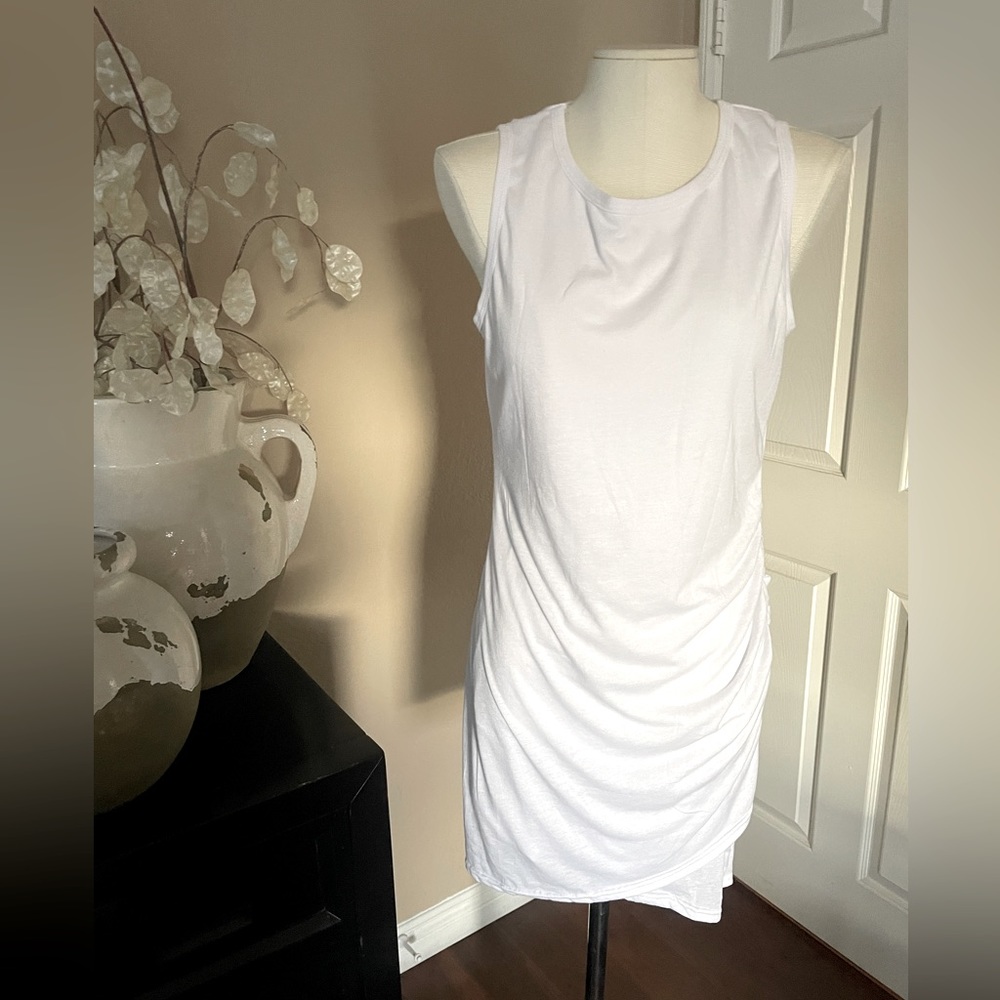 NWT Sleeveless white cotton casual ruched dress